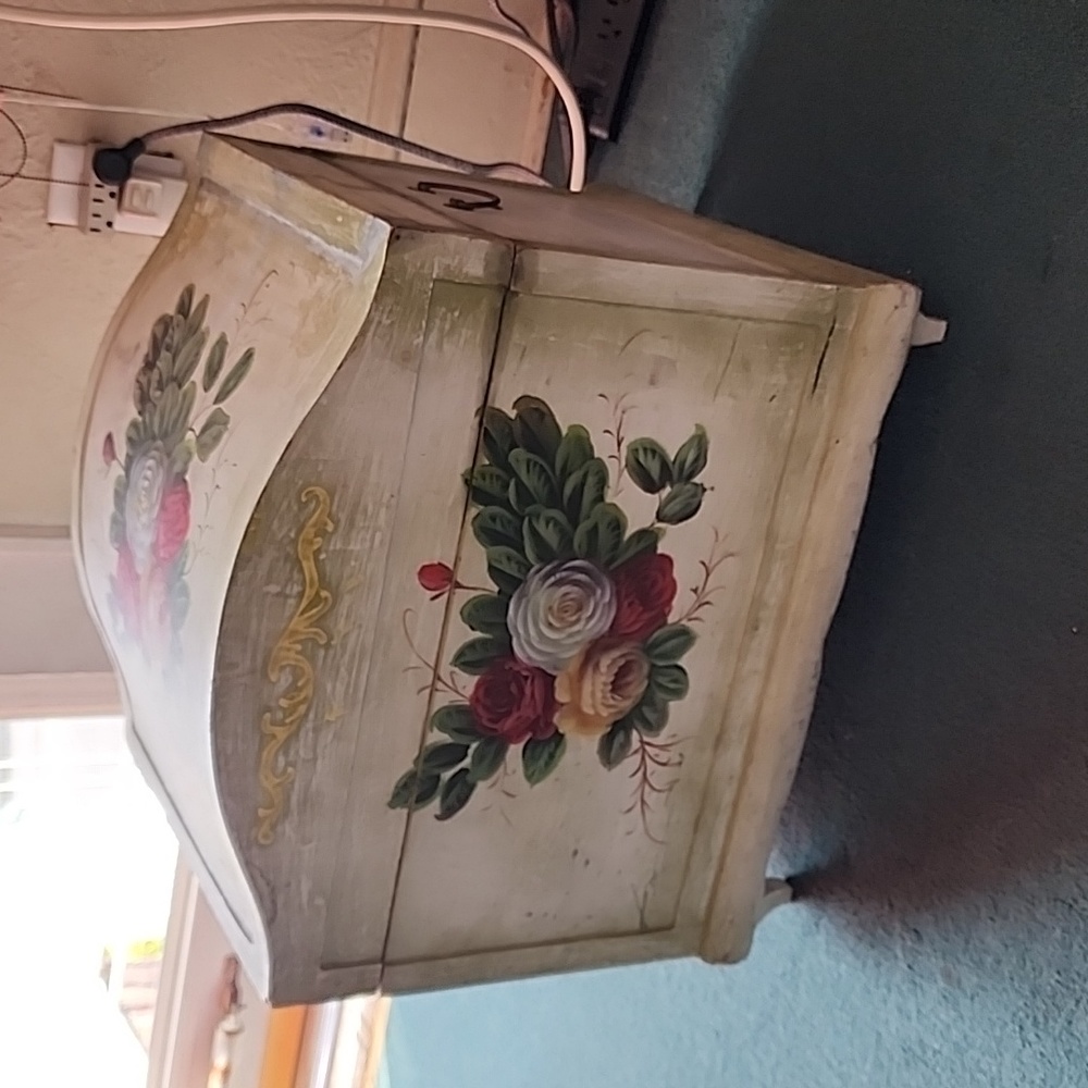 Shabby Chic Chest